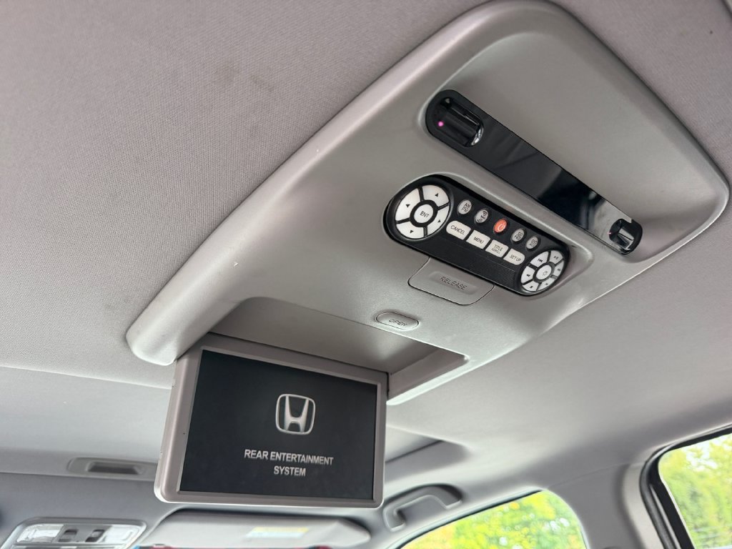 Used 2015 Honda Pilot Touring image 18