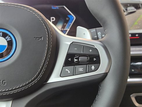 New 2026 BMW X5 xDrive50e w/ Executive Package image 31