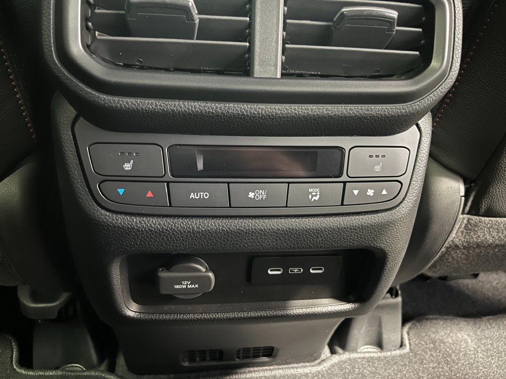 Used 2025 Honda Ridgeline Black Edition image 22