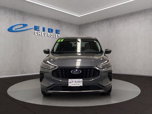 Used 2025 Ford Escape Active AWD/4WD image 9