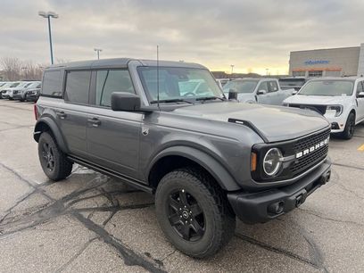 New 2025 Ford Bronco Big Bend w/ Black Diamond Package