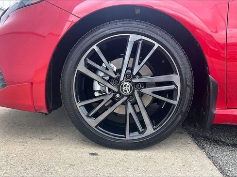 Used 2025 Toyota Camry XSE w/ Premium Plus Package image 11