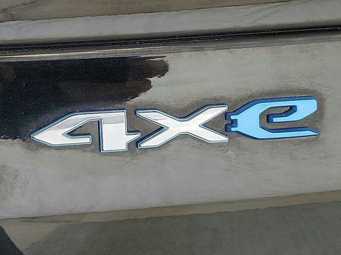 Used 2023 Jeep Grand Cherokee 4WD 4xe image 36