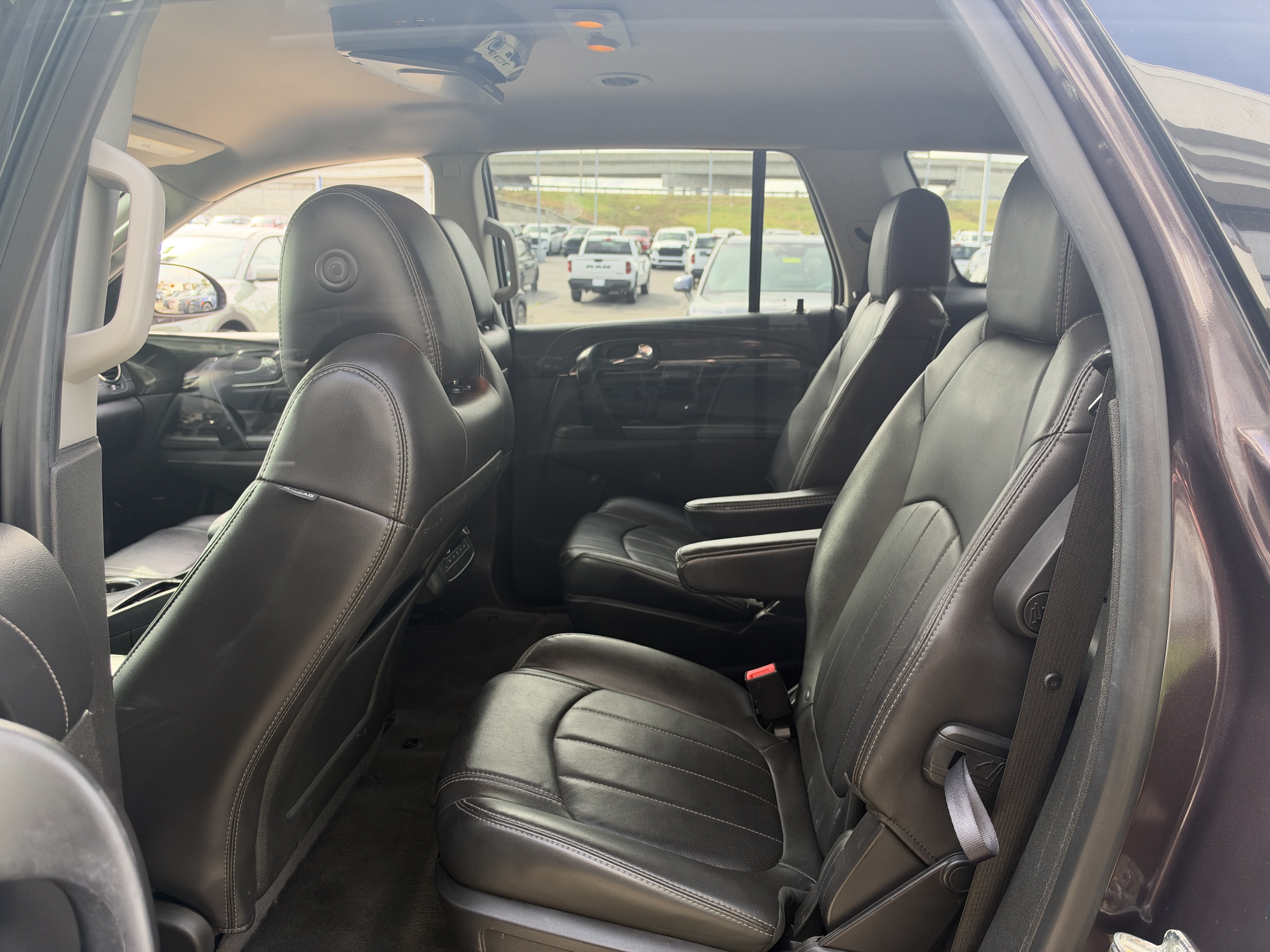 Used 2016 Buick Enclave Leather FWD image 31