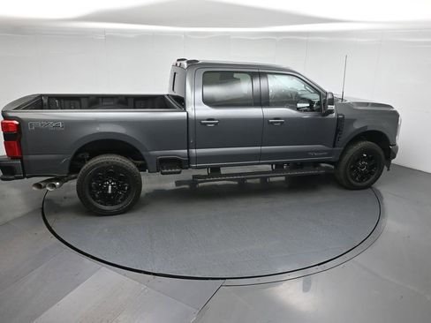New 2026 Ford F250 Lariat w/ Black Appearance Package image 44