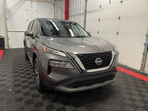 Used 2023 Nissan Rogue SV FWD image 6