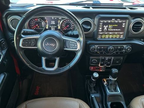 Used 2021 Jeep Wrangler Unlimited Rubicon AWD/4WD image 15