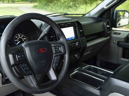Used 2020 Ford F150 XL w/ Equipment Group 101A Mid RWD image 16