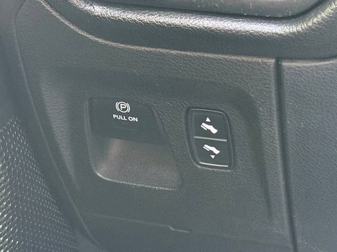 Used 2019 RAM 1500 Big Horn AWD/4WD image 19