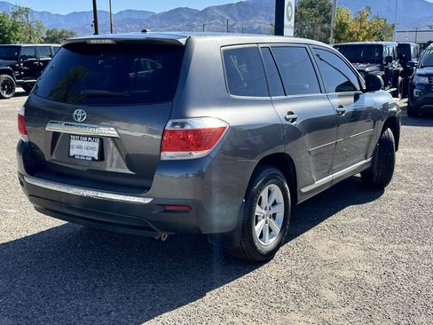 Used 2012 Toyota Highlander FWD image 8