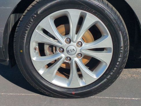 Used 2015 Kia Soul + image 26