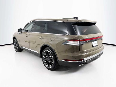 Used 2025 Lincoln Aviator Reserve w/ Equipment Group 201A AWD/4WD image 3