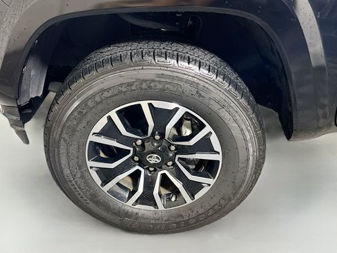 Used 2023 Toyota Tacoma TRD Sport w/ Advanced Technology Package AWD/4WD image 13