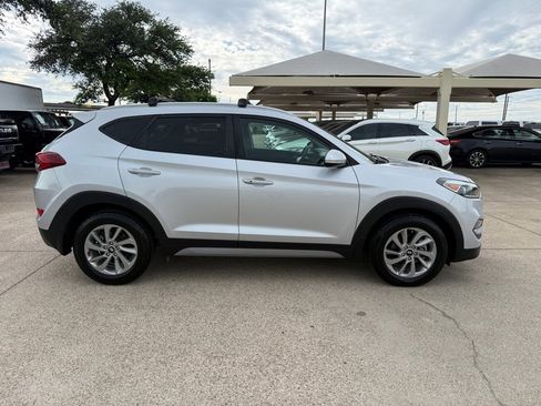 Used 2017 Hyundai Tucson SE Plus image 8