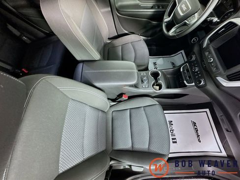 Used 2022 GMC Terrain SLE w/ Driver Convenience Package image 30