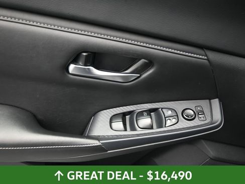 Used 2024 Nissan Sentra SV image 20