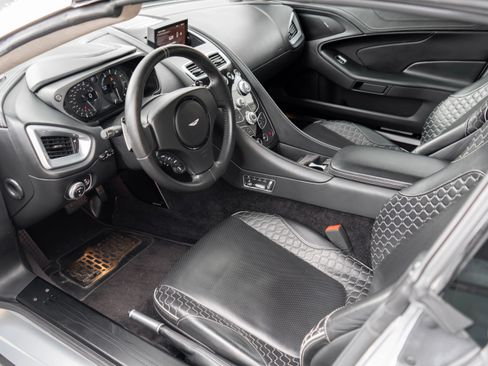 Used 2016 Aston Martin Vanquish Volante RWD image 12