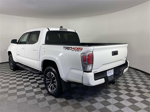 Used 2023 Toyota Tacoma TRD Sport image 6