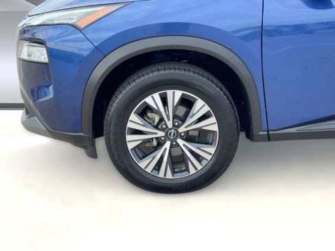 Used 2023 Nissan Rogue SV image 12