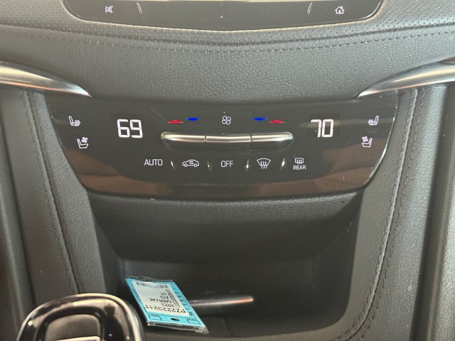Used 2023 Cadillac XT5 Premium Luxury w/ Technology Package FWD image 4