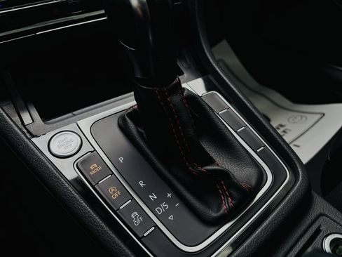 Used 2021 Volkswagen GTI Autobahn FWD image 56