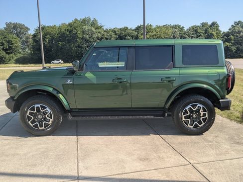 Used 2025 Ford Bronco Outer Banks AWD/4WD image 6