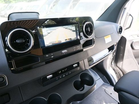New 2025 Mercedes-Benz Sprinter 2500 image 14