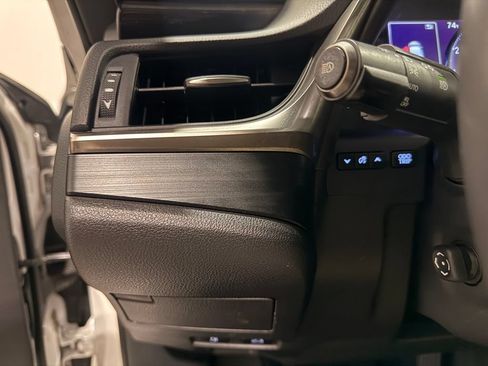 Used 2020 Lexus ES 350 w/ Premium Package FWD image 16