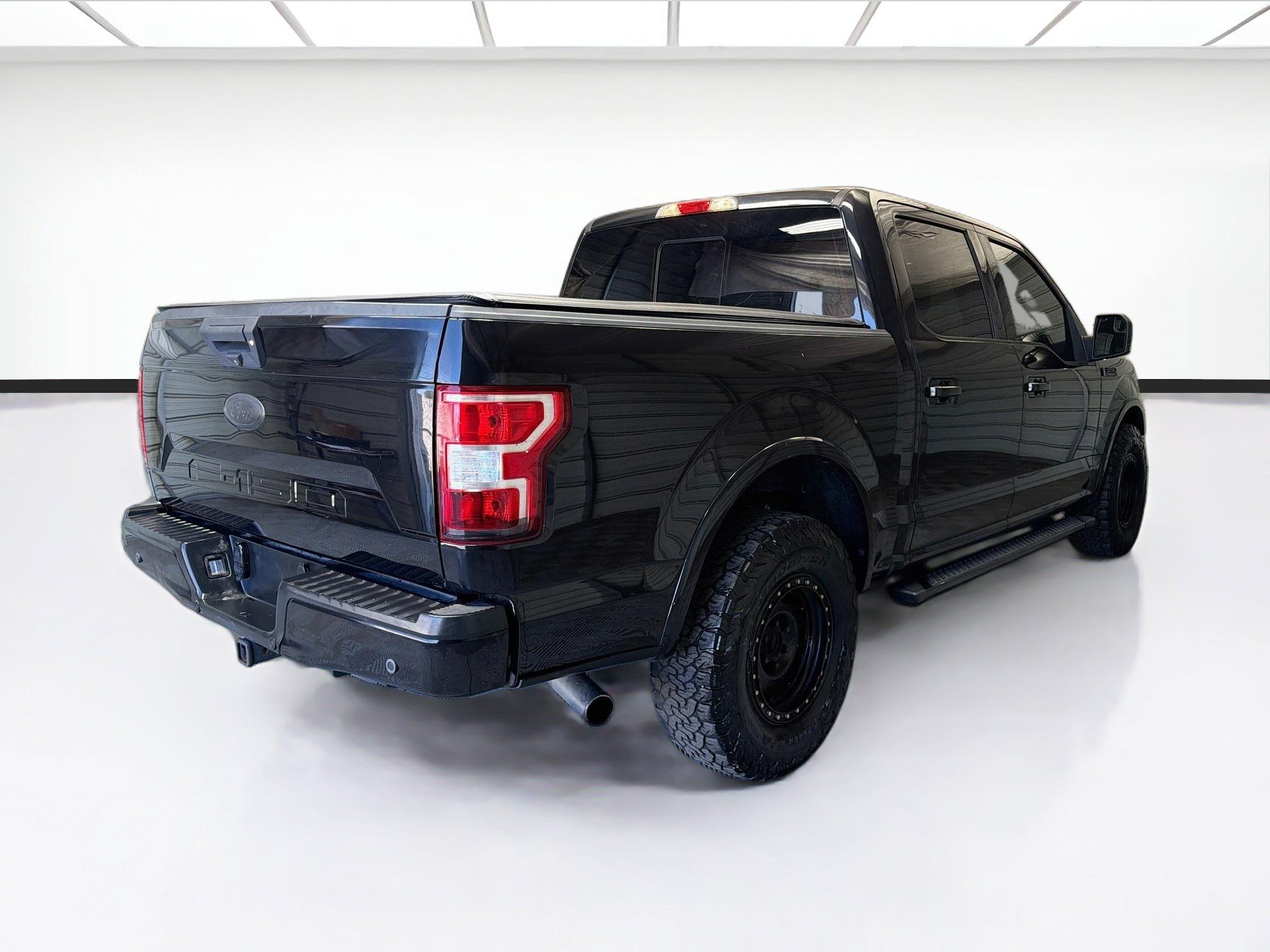 Used 2019 Ford F150 XLT w/ Equipment Group 302A Luxury RWD image 4