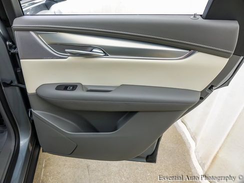 Certified 2023 Cadillac XT5 Premium Luxury w/ LPO, Floor Liner Package image 23