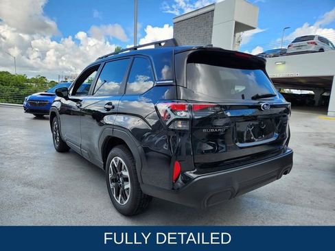 New 2025 Subaru Forester Premium image 5