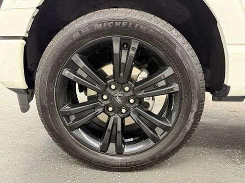 Used 2025 Ford F150 Lariat w/ Equipment Group 502A High AWD/4WD image 19