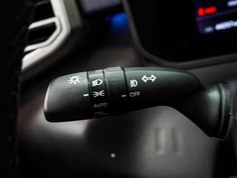 Used 2024 Toyota Sequoia Platinum AWD/4WD image 39