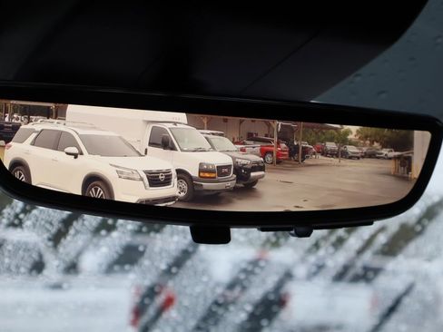 Used 2024 GMC Sierra 2500 Denali Ultimate image 15