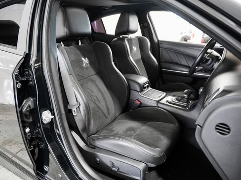 Used 2022 Dodge Charger Scat Pack RWD image 23