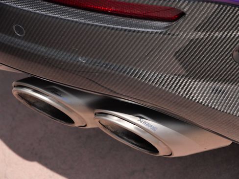 Used 2024 Lamborghini Urus Performante AWD/4WD image 14