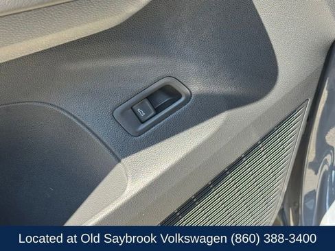 Certified 2025 Volkswagen Atlas Cross Sport SEL R-Line AWD/4WD image 36