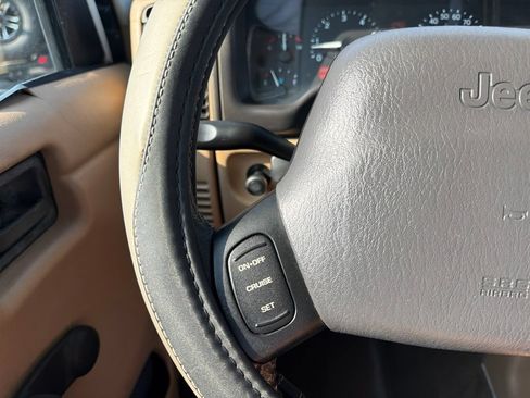 Used 1999 Jeep Wrangler Sahara AWD/4WD image 32