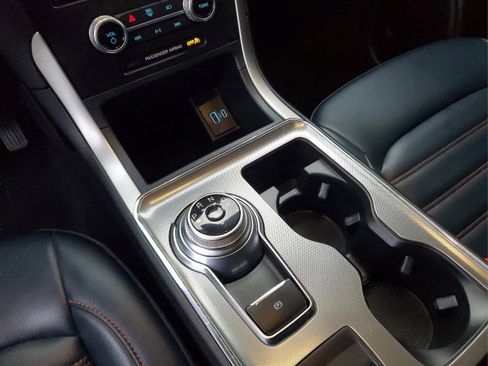 Used 2024 Ford Edge SEL w/ Sport Appearance Package image 26