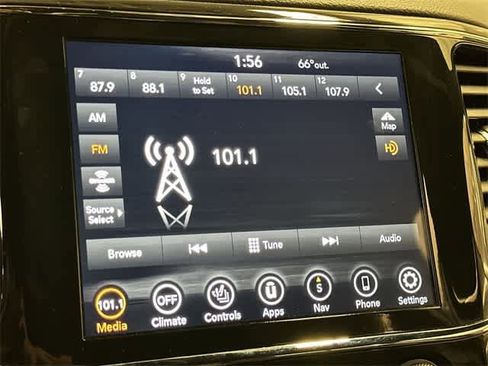 Used 2021 Jeep Grand Cherokee Laredo X image 11