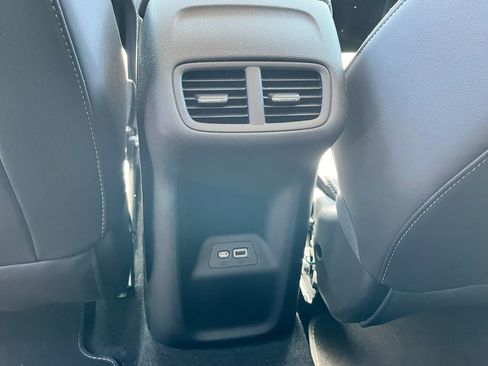 Used 2023 Buick Envision Essence AWD/4WD image 6