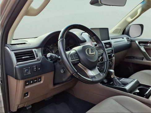 Used 2023 Lexus GX 460 Premium image 11