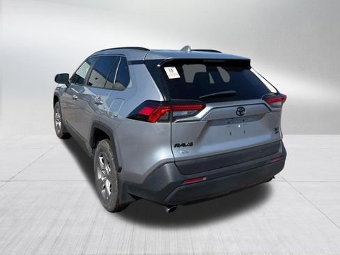 Used 2022 Toyota RAV4 XLE image 8