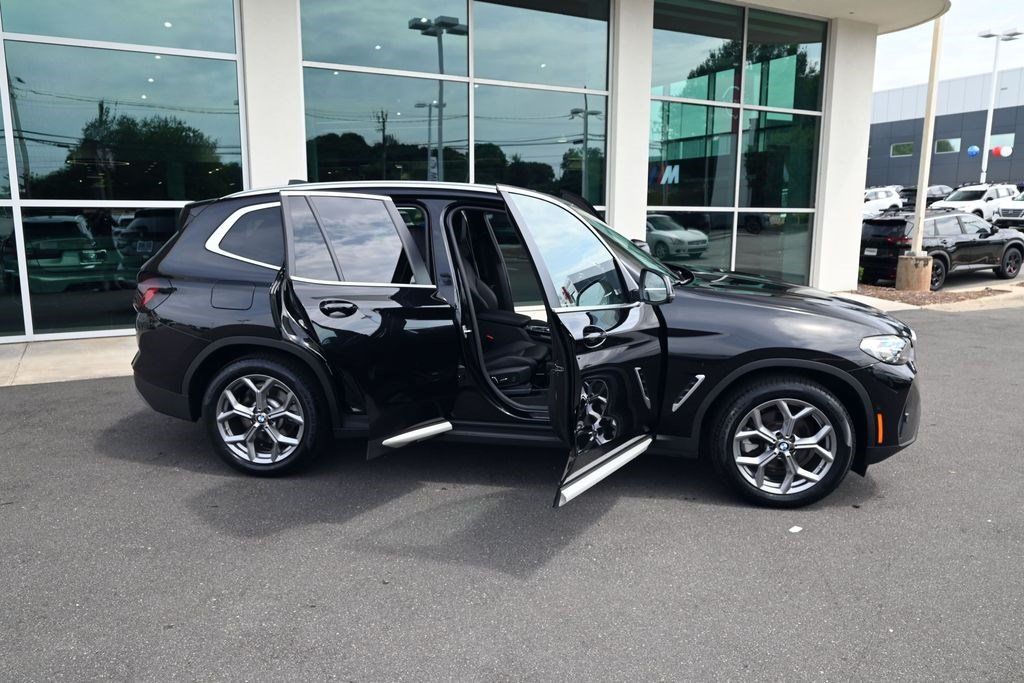 Used 2024 BMW X3 xDrive30i w/ Convenience Package AWD/4WD image 32