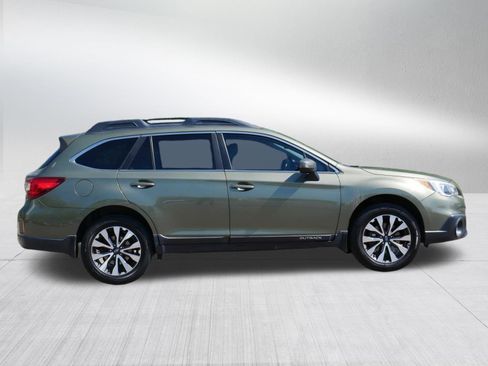 Used 2017 Subaru Outback 2.5i Limited AWD/4WD image 8