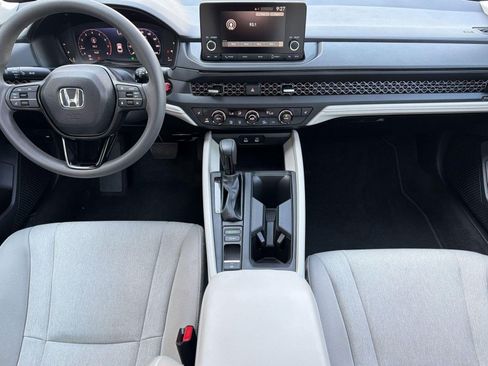 Used 2025 Honda Accord SE image 15