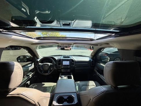 Used 2019 Ford Expedition Max Limited image 23