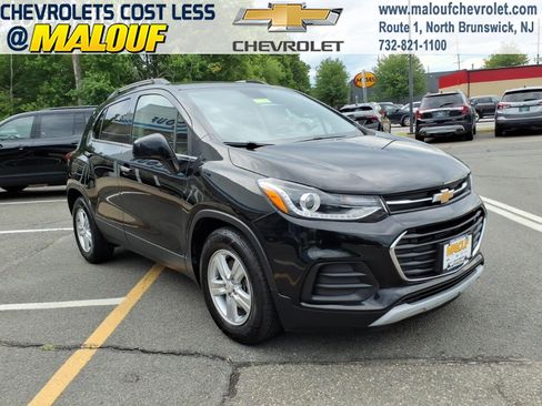 Certified 2019 Chevrolet Trax LT w/ LT Convenience Package FWD image 1