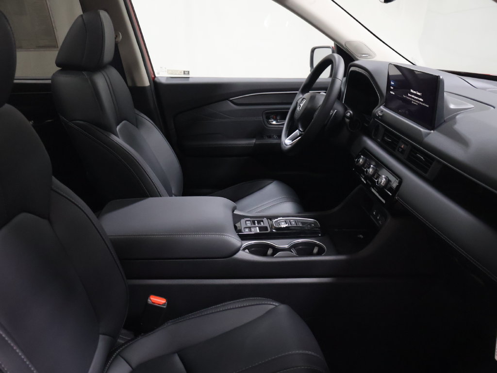 New 2026 Honda Pilot Touring image 17