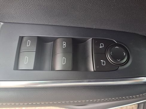 New 2026 GMC Acadia Elevation image 11